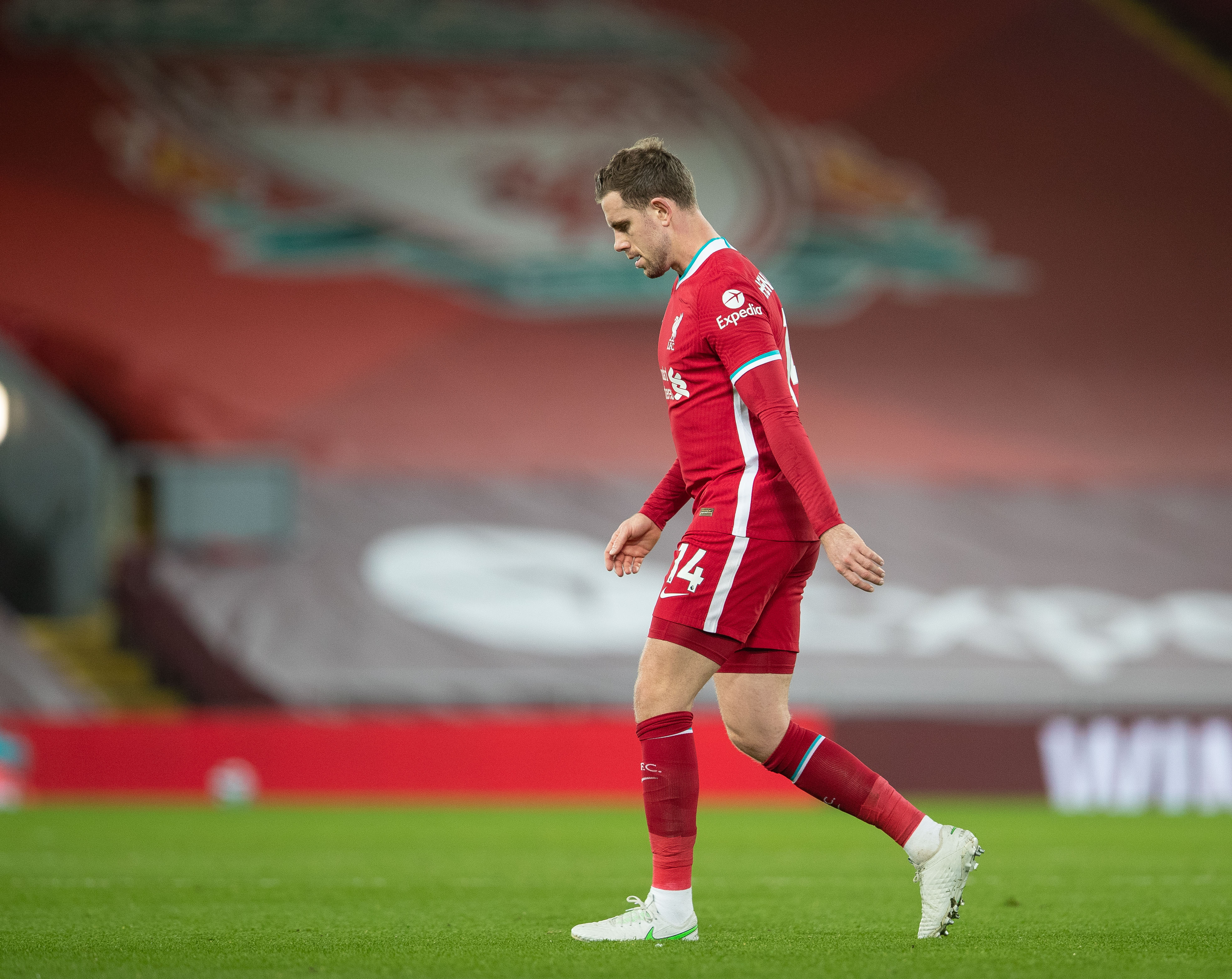 勇士球员得分效率高，命中率稳定（勇士队员高效得分，投篮命中率稳健）