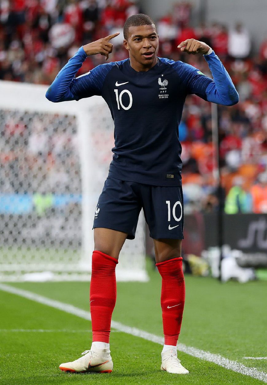 官方：英格兰名哨奥利弗将执法欧冠皇马客战奥林匹亚科斯（官方确认：英格兰名裁奥利弗将主哨皇马欧冠客场战奥林匹亚科斯）