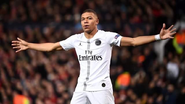 足球中的节奏变化如何训练？（足球比赛的节奏切换该怎么练？）