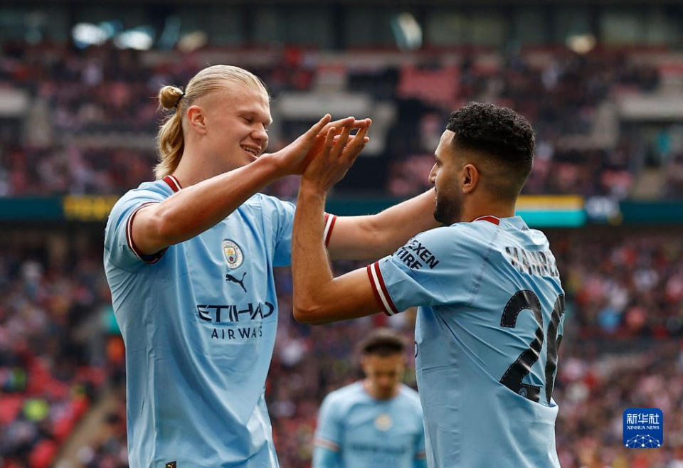 比塞克社媒回应转会传闻：让他们去说他们想说的（比塞克社媒发声回应转会传闻：随他们去说）