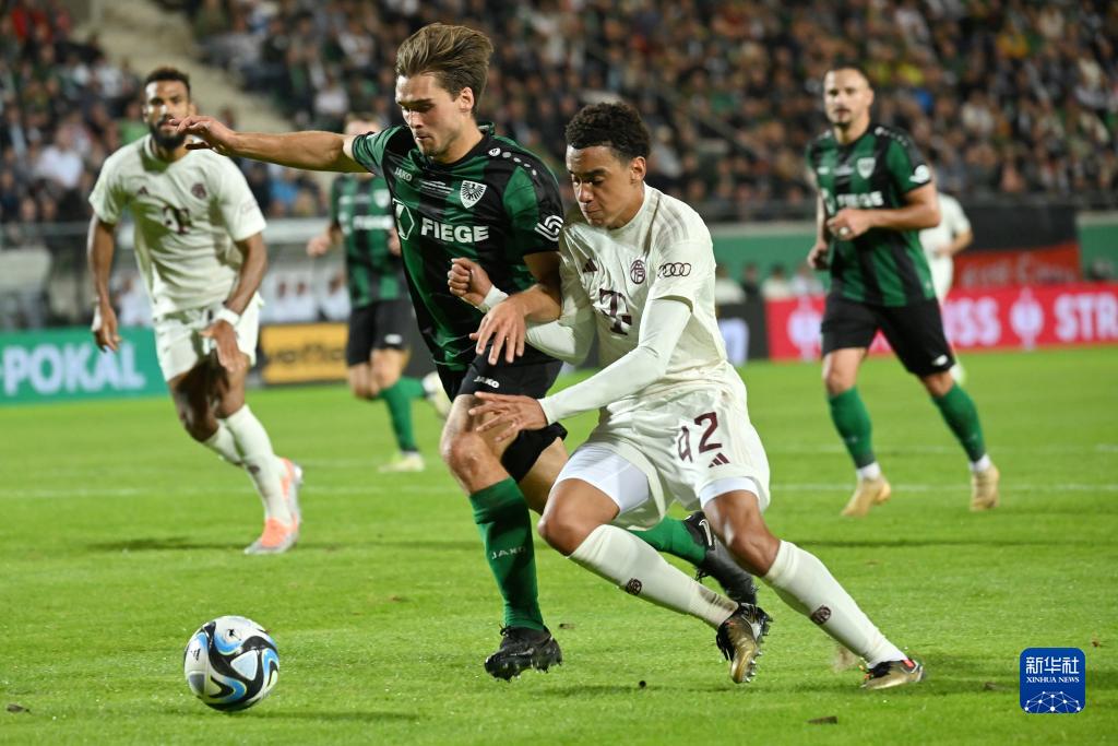 重返福地，赫拉芬贝赫在圣西罗球场两次获欧冠全场最佳球员