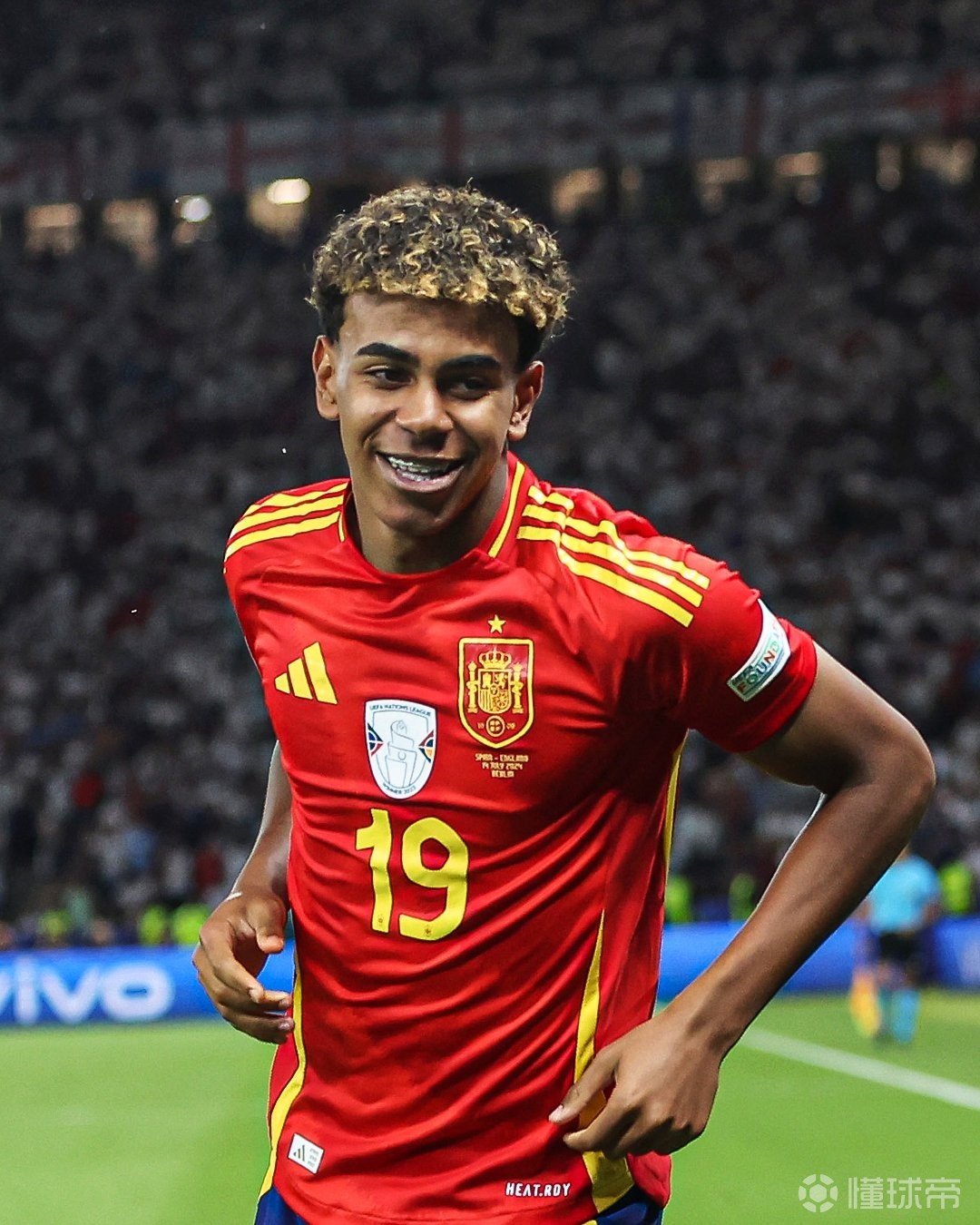 国足热身赛战胜对手士气大增（国足热身赛告捷，士气高涨）