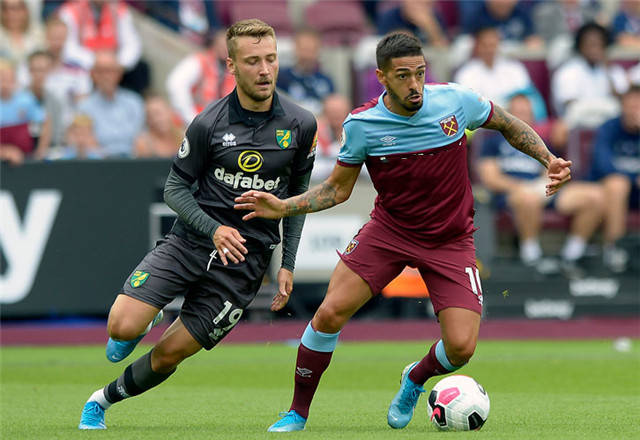 拜仁发布赛前预热海报：阿芳、杰克逊出镜（拜仁赛前海报出炉：阿芳、杰克逊亮相）