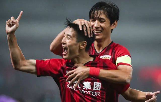 迪洛伦佐：赛后会和孔蒂复盘比赛；欧冠还有两轮还有机会晋级（迪洛伦佐：赛后将与孔蒂一起复盘；欧冠尚余两轮，出线仍有机会）